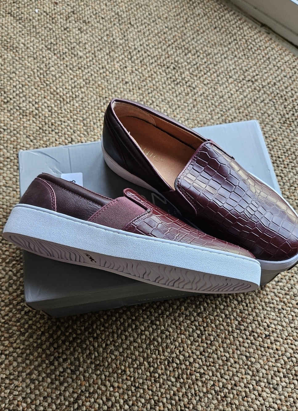 Vionic Demetra Slip-On Sneakers - Picture 2 of 4